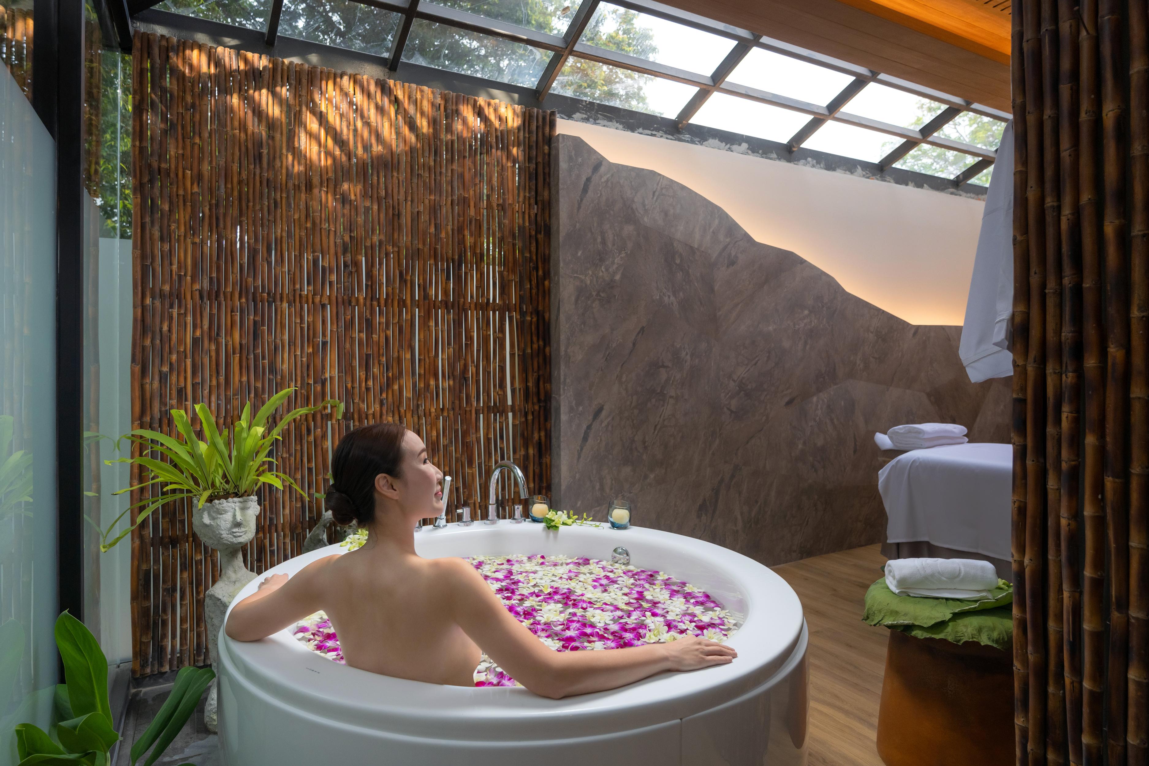 Sinae Phuket Hotel Екстериор снимка
